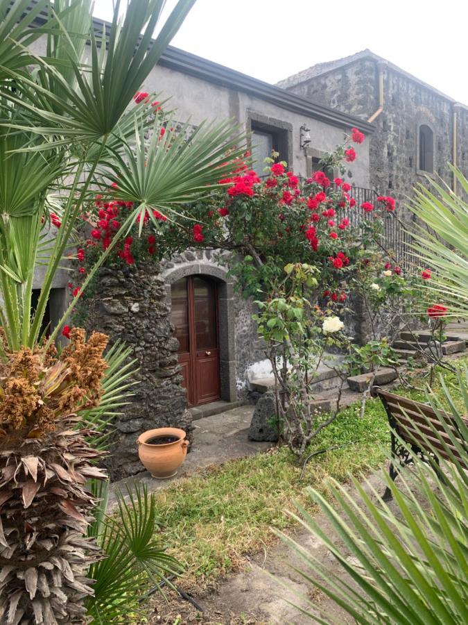 Villa Alessio - Case Vacanza Con Piscina Sull'Etna Puntalazzo ภายนอก รูปภาพ