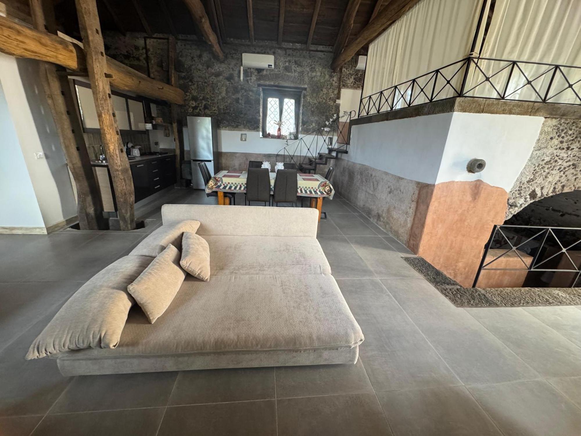 Villa Alessio - Case Vacanza Con Piscina Sull'Etna Puntalazzo ภายนอก รูปภาพ